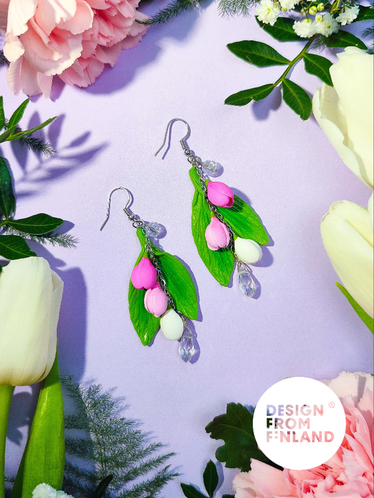 Tulip-earrings-large-soft-pink