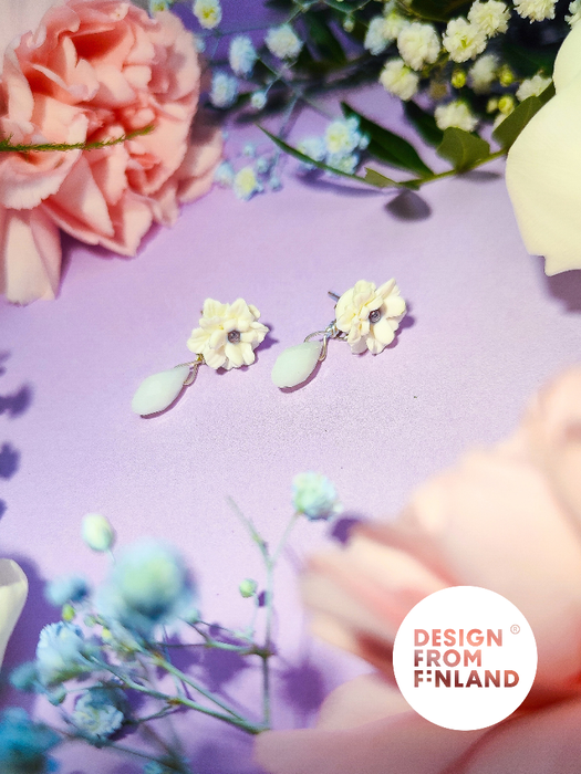 Midsummer rose stud earrings