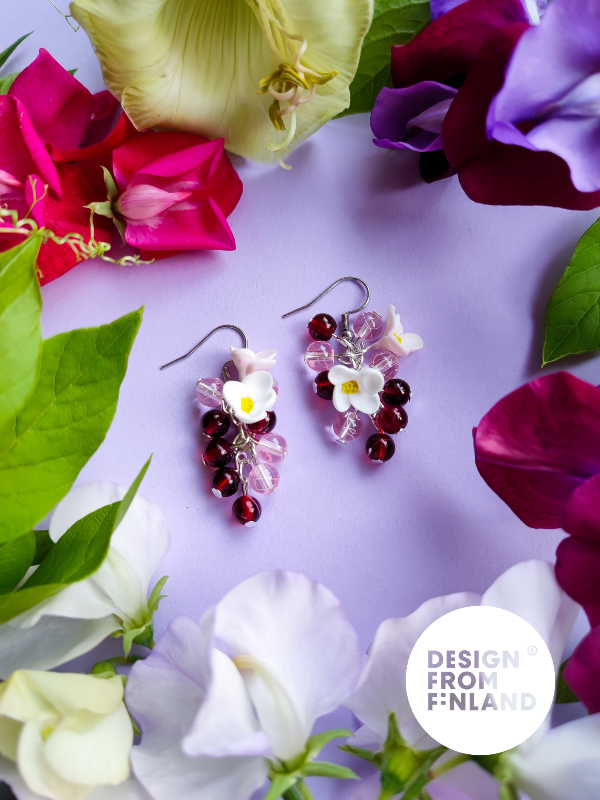 Oakleaf hydrangea earrings-small