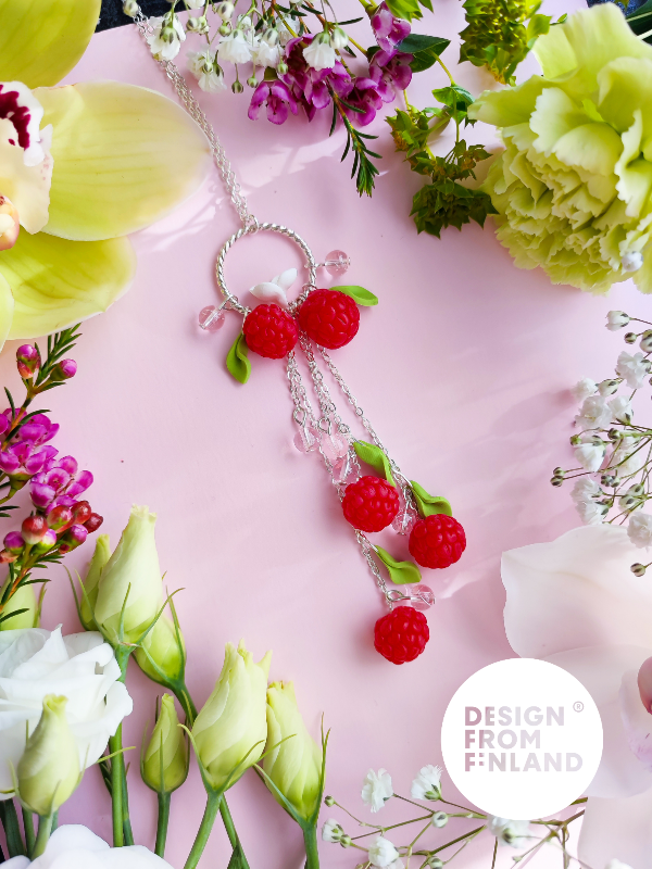 Raspberry necklace-big