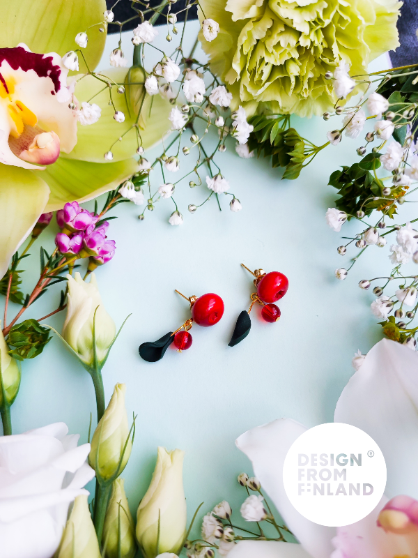 Lingonberry stud earrings