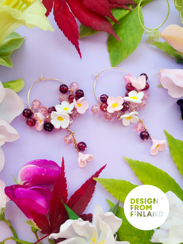 Oakleaf hydrangea hoop earrings