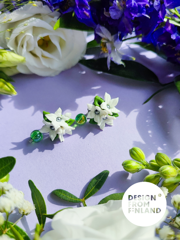 Arctic starflower stud earrings