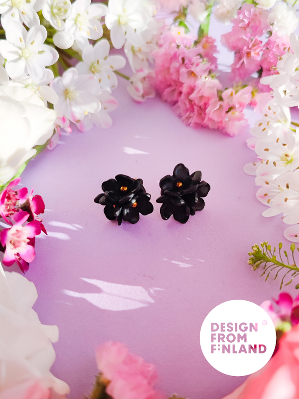 Queen of the night stud earrings
