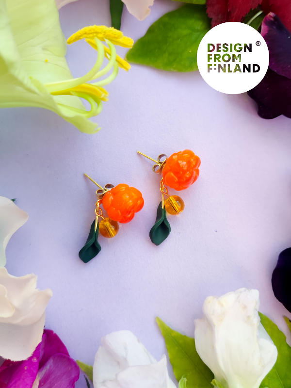 Cloudberry stud earrings