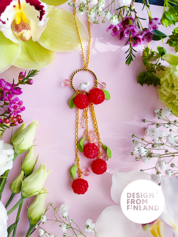 Raspberry necklace-big