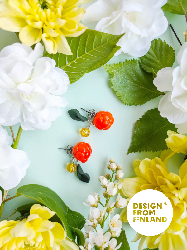 Cloudberry stud earrings